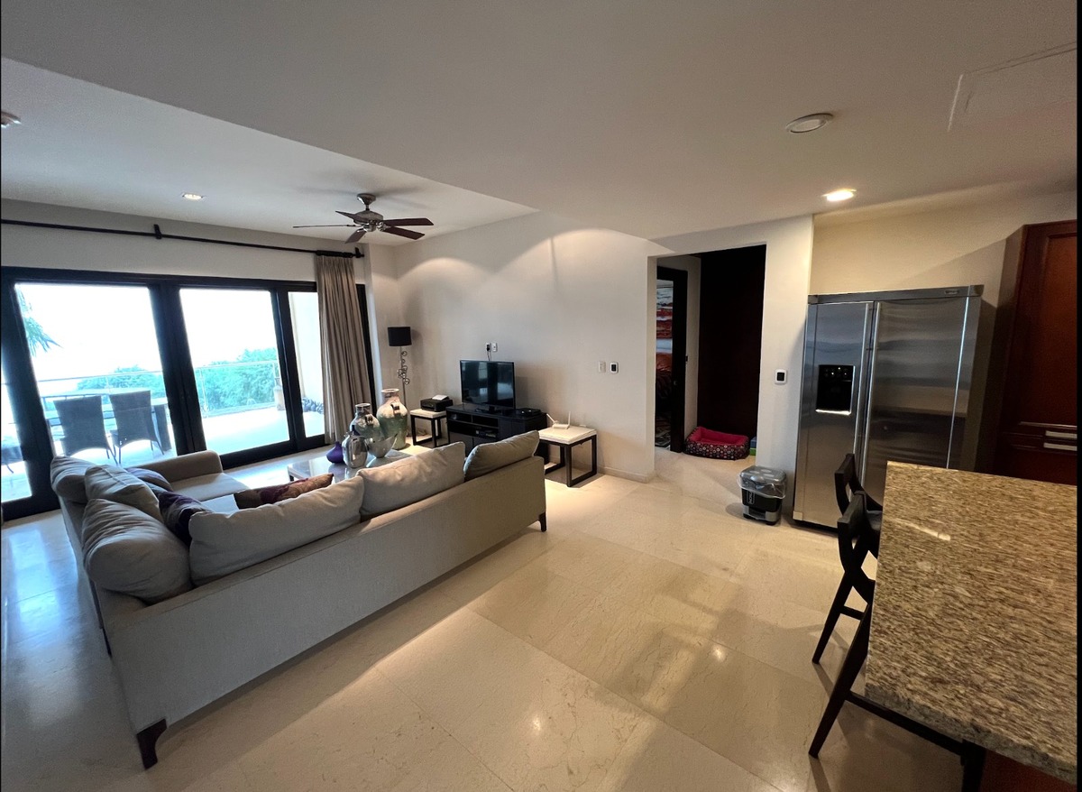 8 of 20: sala