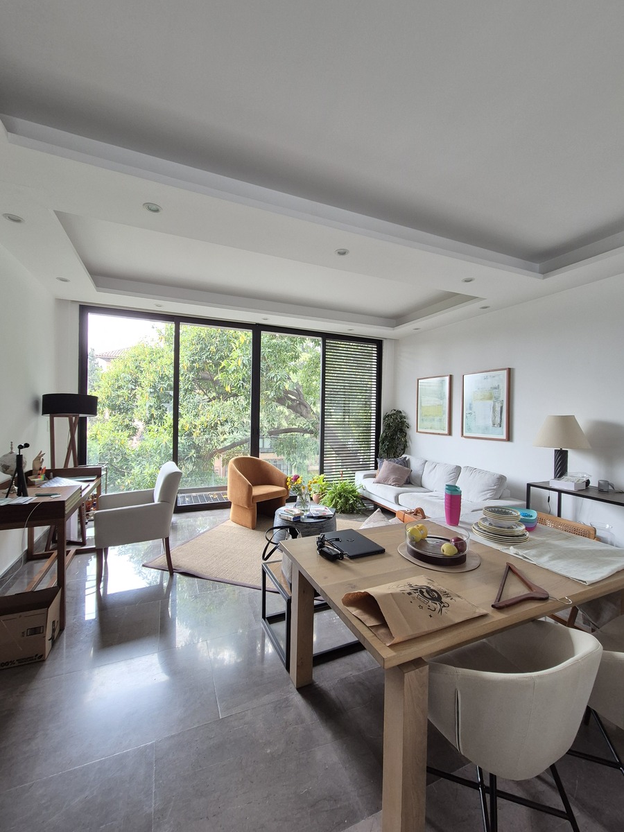1 of 10: Estancia