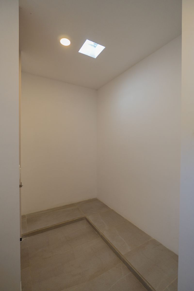 25 of 32: Baño recámara secundaria