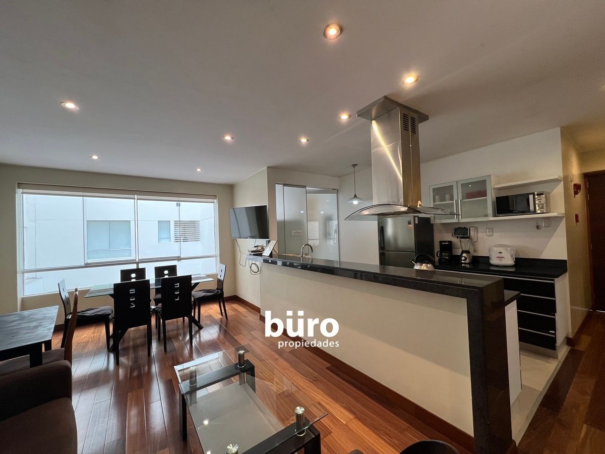 2 de 14: Sala Comedor con cocina integrada