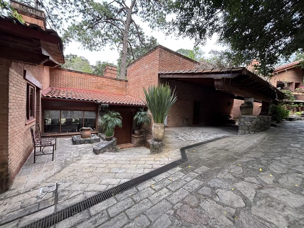 1 de 13: Fachada