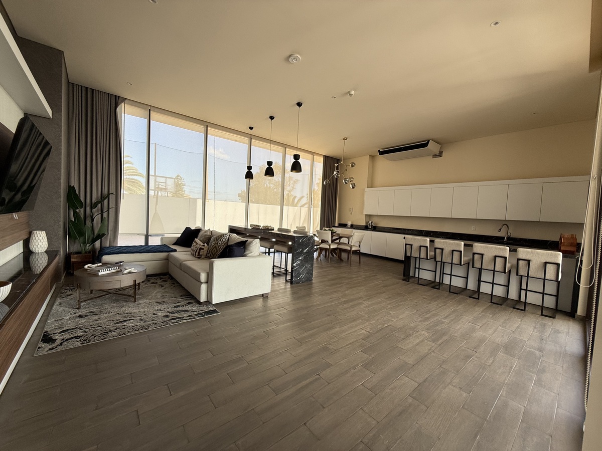 24 de 35: Salón de usos multiples