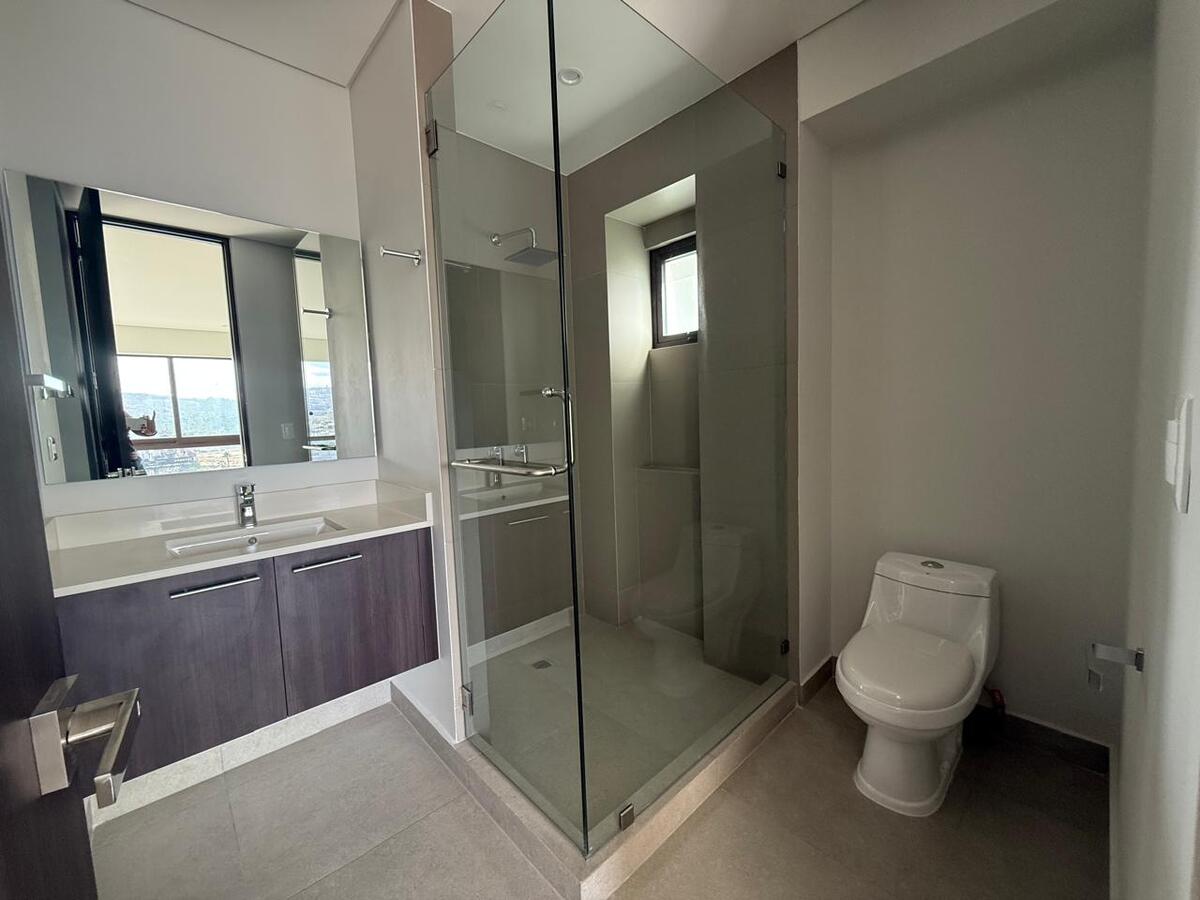 14 de 39: Baño recámara