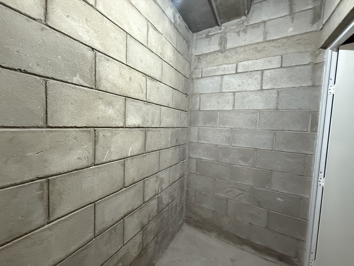 23 de 39: Bodega del departamento