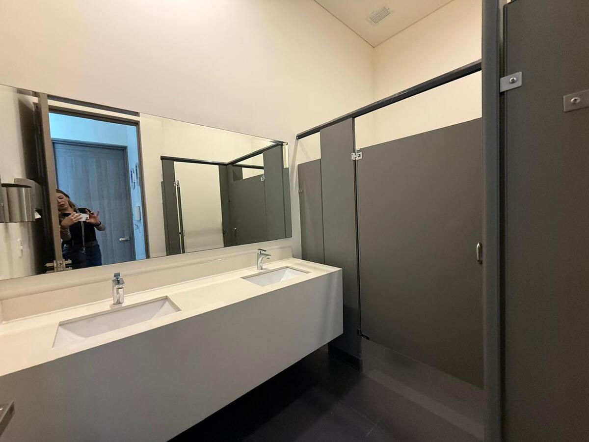 38 de 39: Baños amenidades