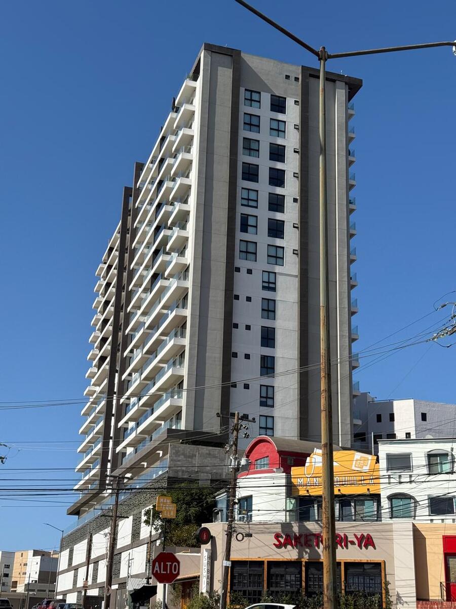 2 de 39: Fachada