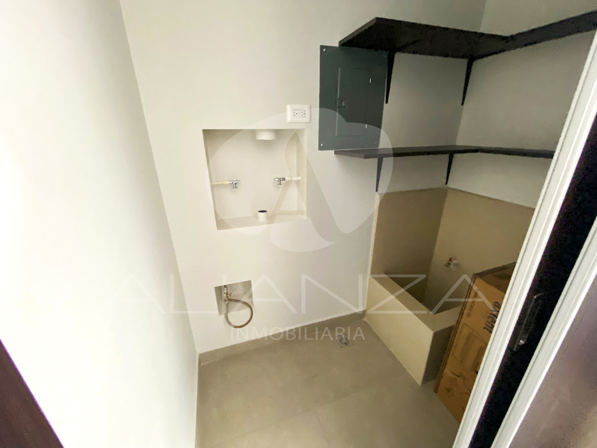 11 de 35: Cuarto de servicio