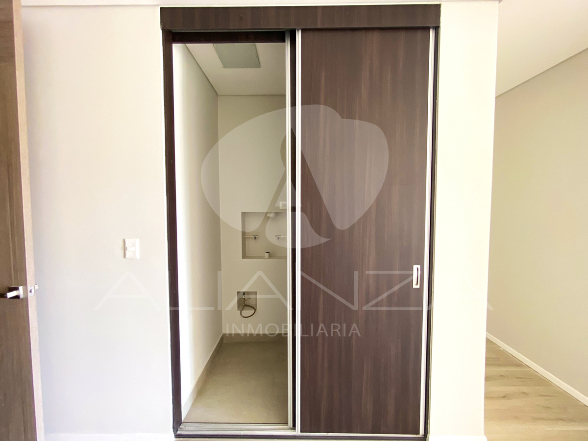 10 de 35: Cuarto de servicio