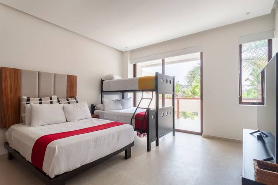 7 of 23: Recamara 2, max. 5 personas