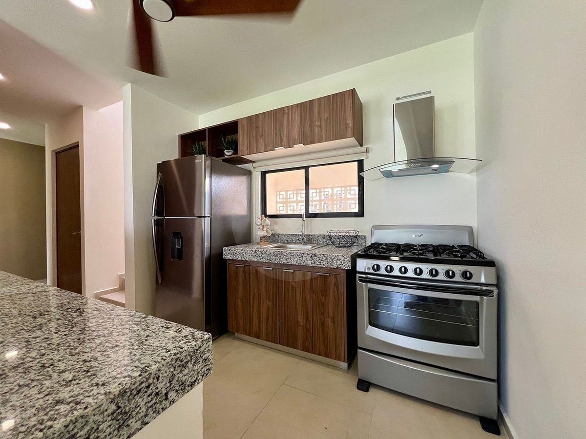 Venta de Casa Equipada de 2 Habitaciones en Cholul dentro de privada - foto 5