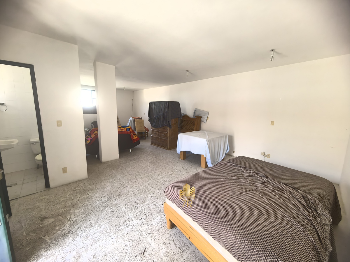 9 de 36: Interior de una de las "ex oficinas"