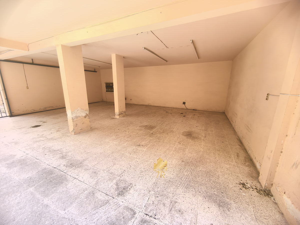 19 de 36: Estacionamientos techados