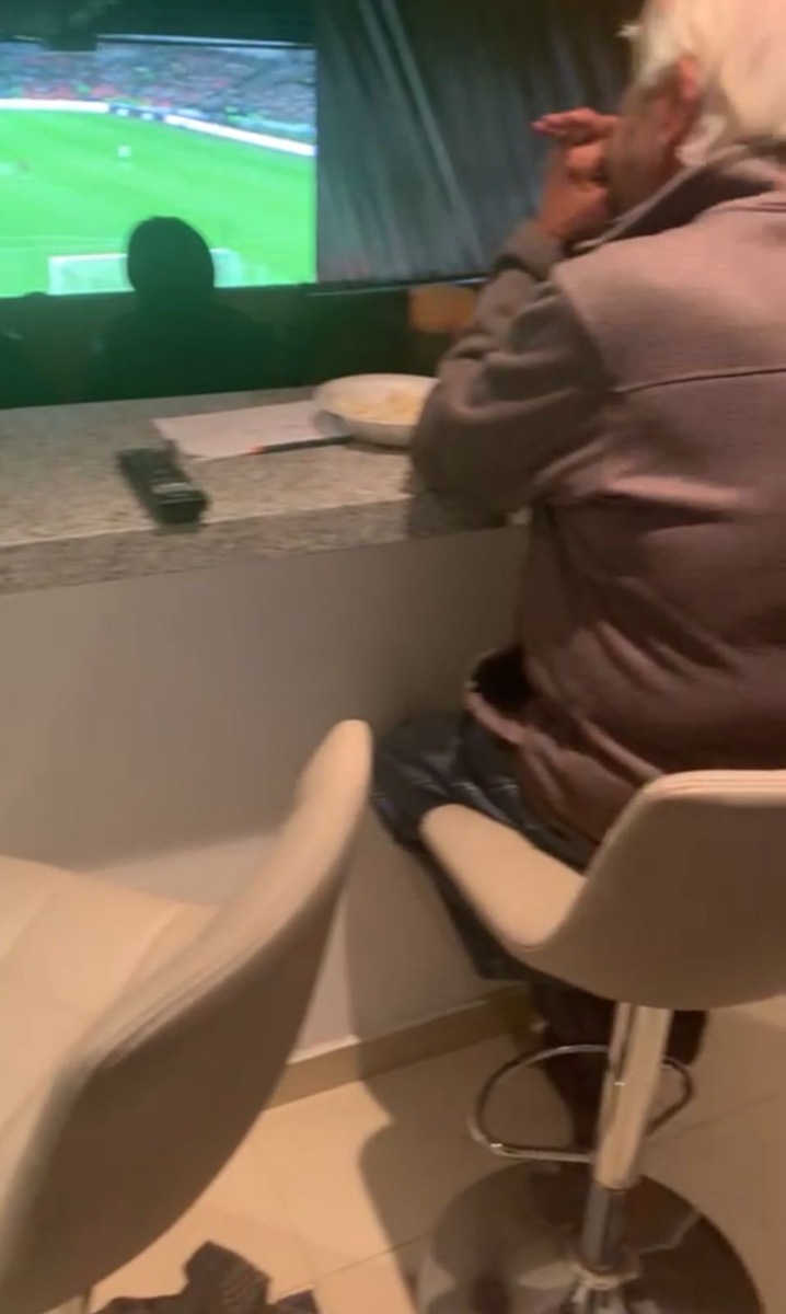2 de 8