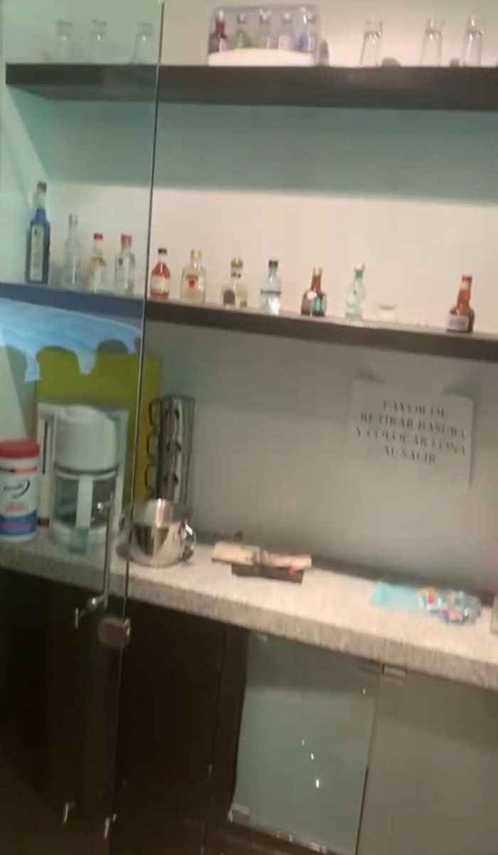 4 de 8