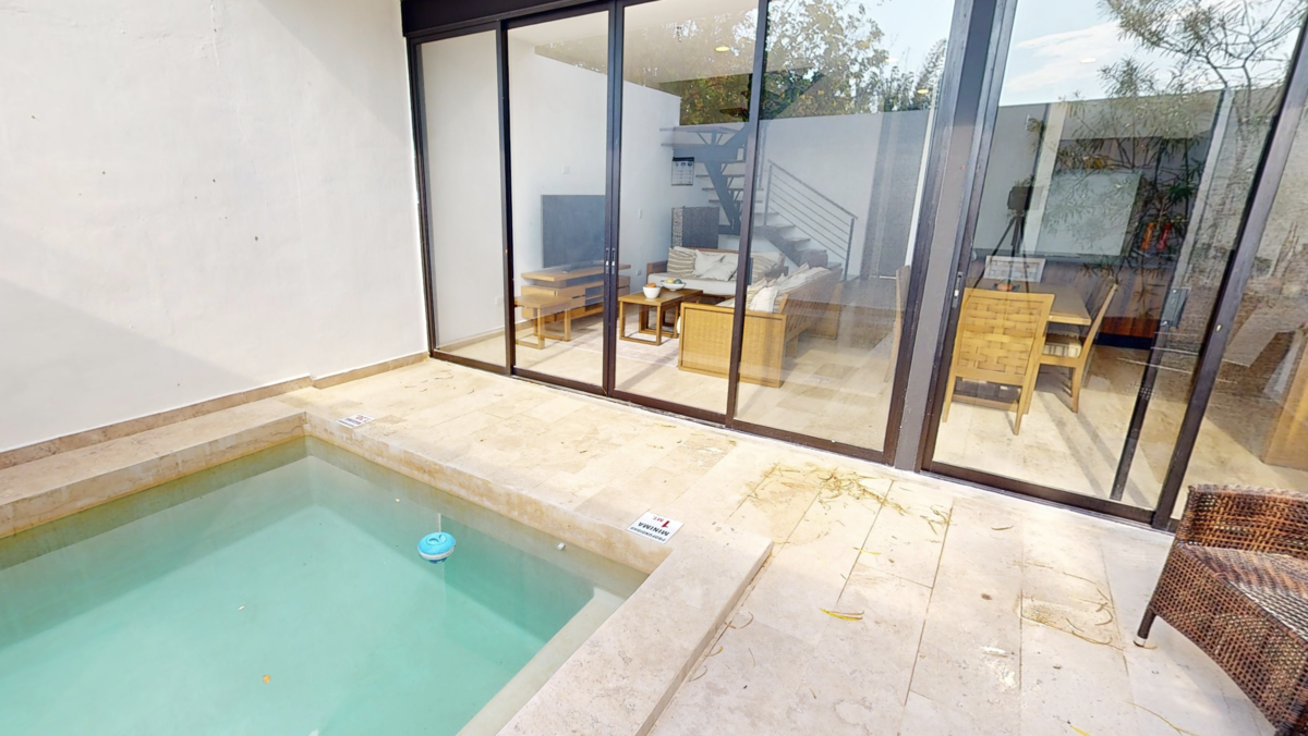 4 of 18: Casa muestra