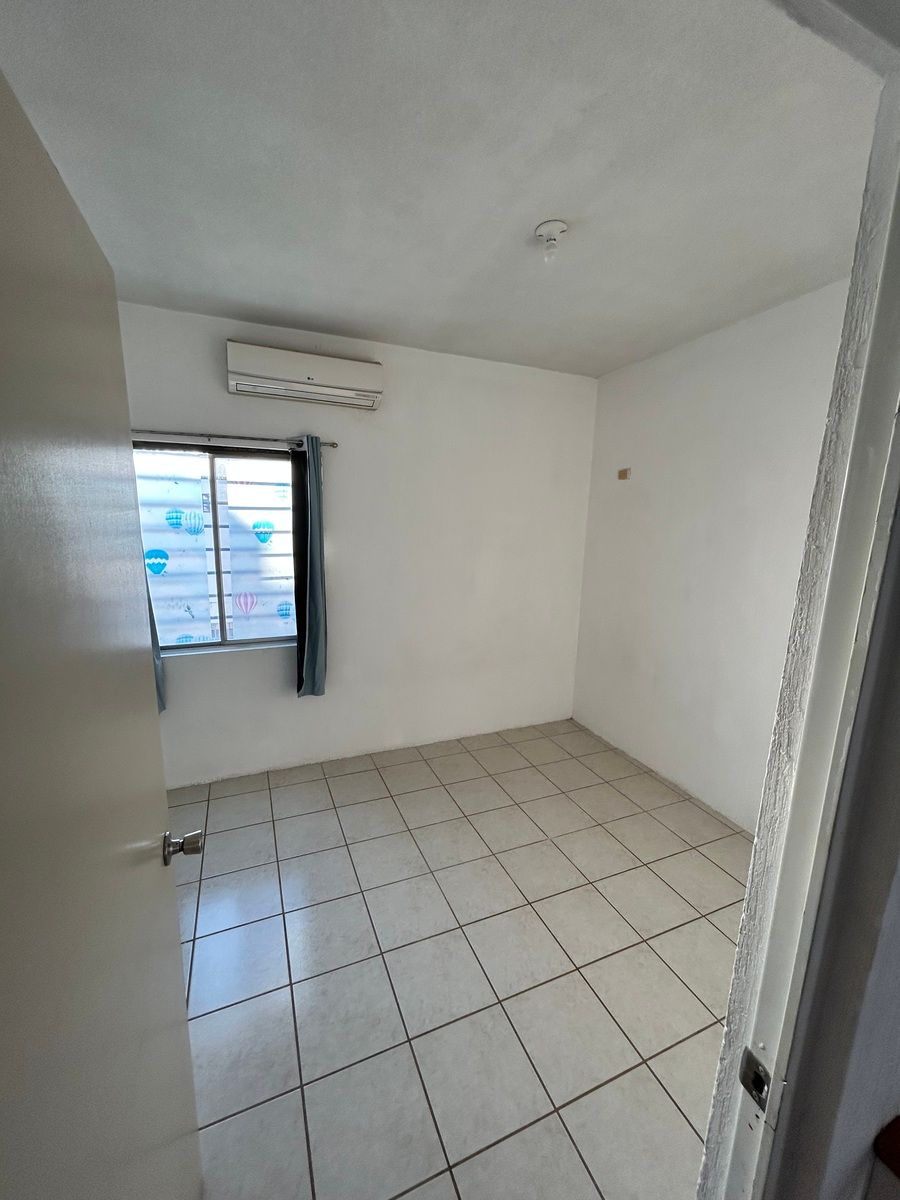 9 de 17: Habitación 1 con A/C