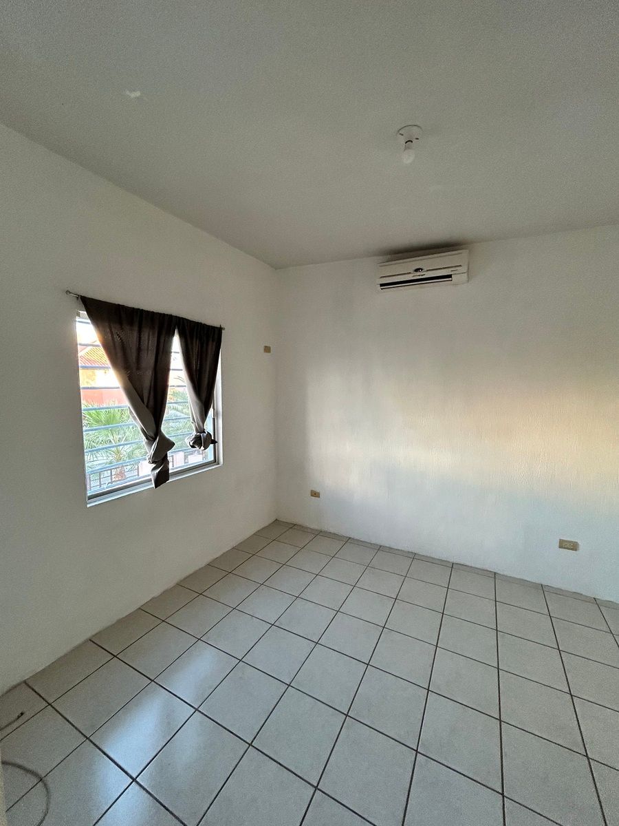 13 de 17: Habitación 2 con A/C