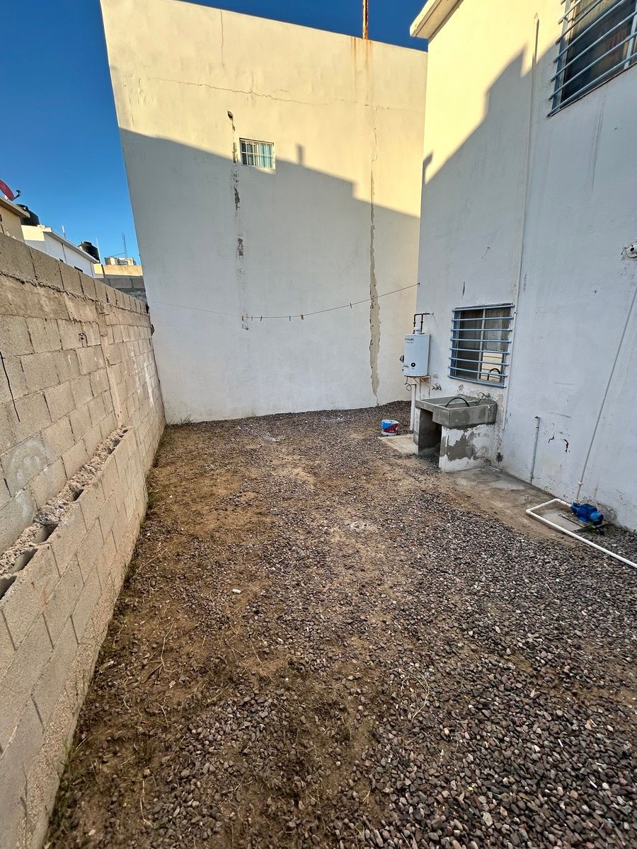 15 de 17: Zona trasera de la casa