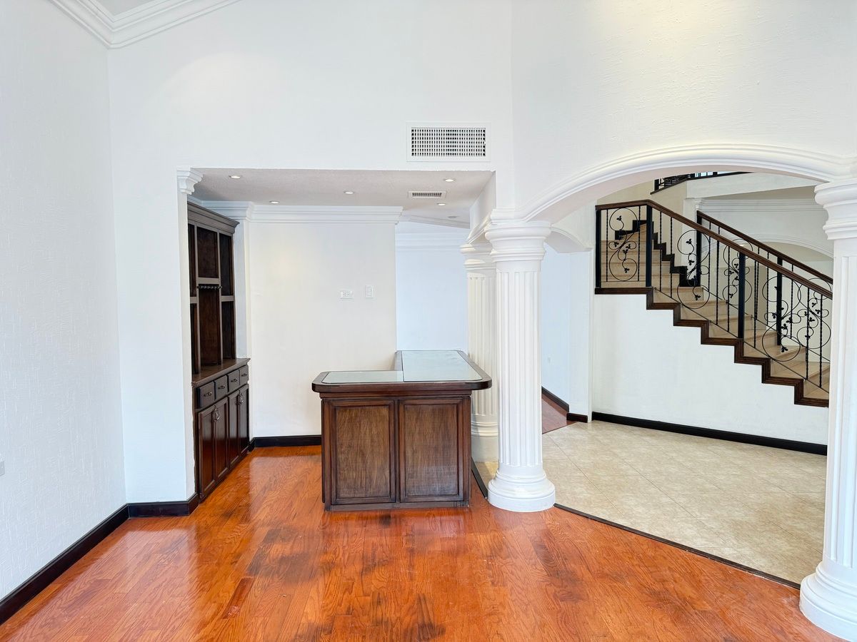 5 de 36: Area de Bar