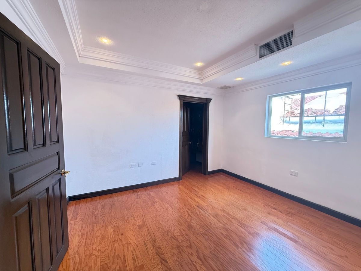 33 de 36: Recamara secundaria