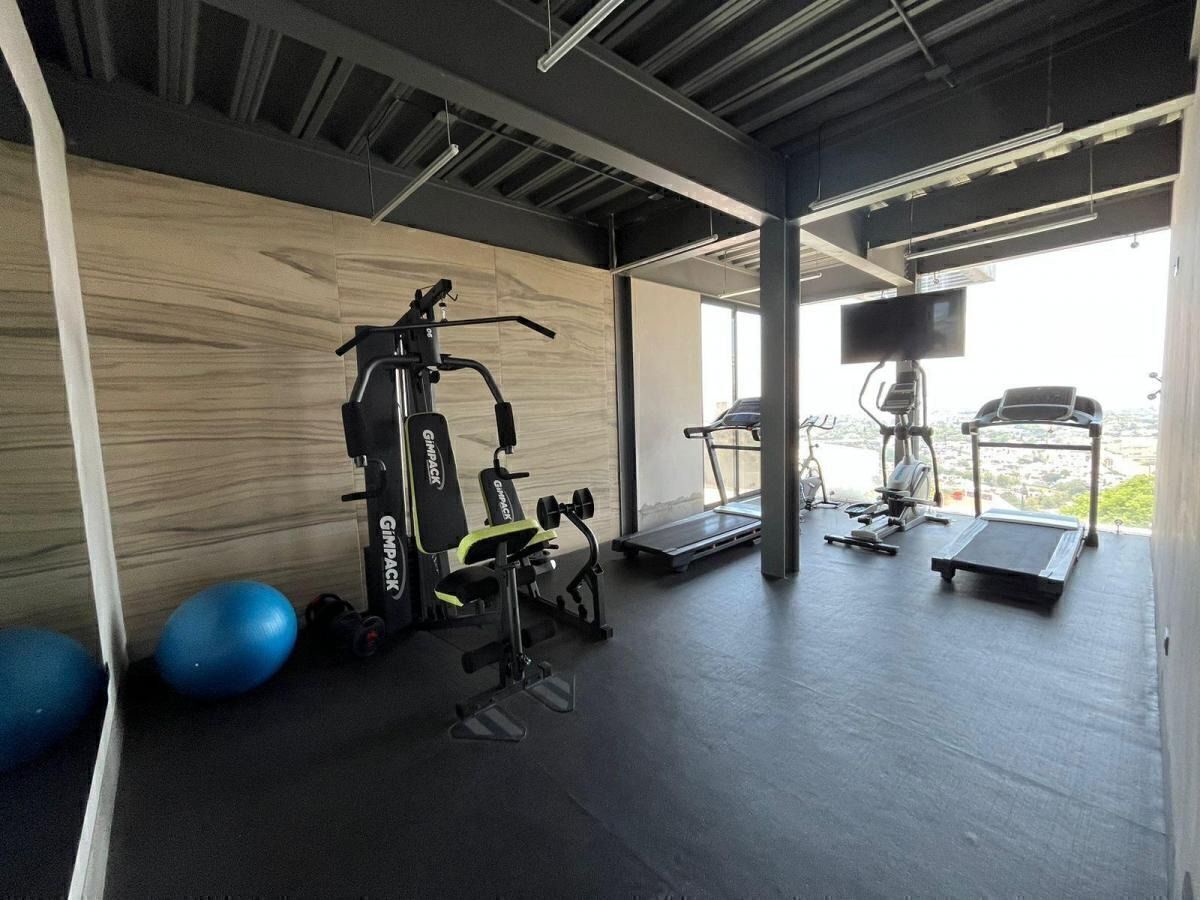 17 de 21: gimnasio