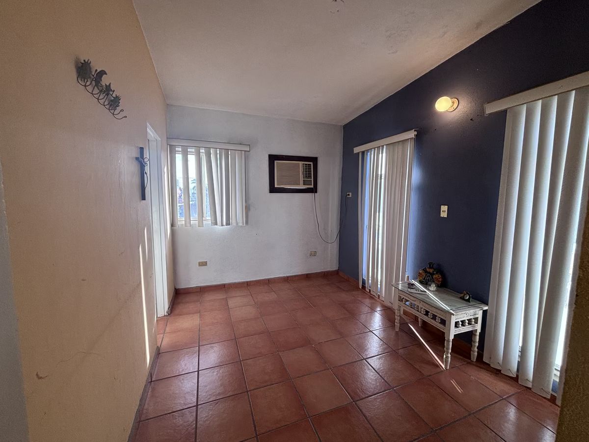 7 of 10: Habitación secundaria 1