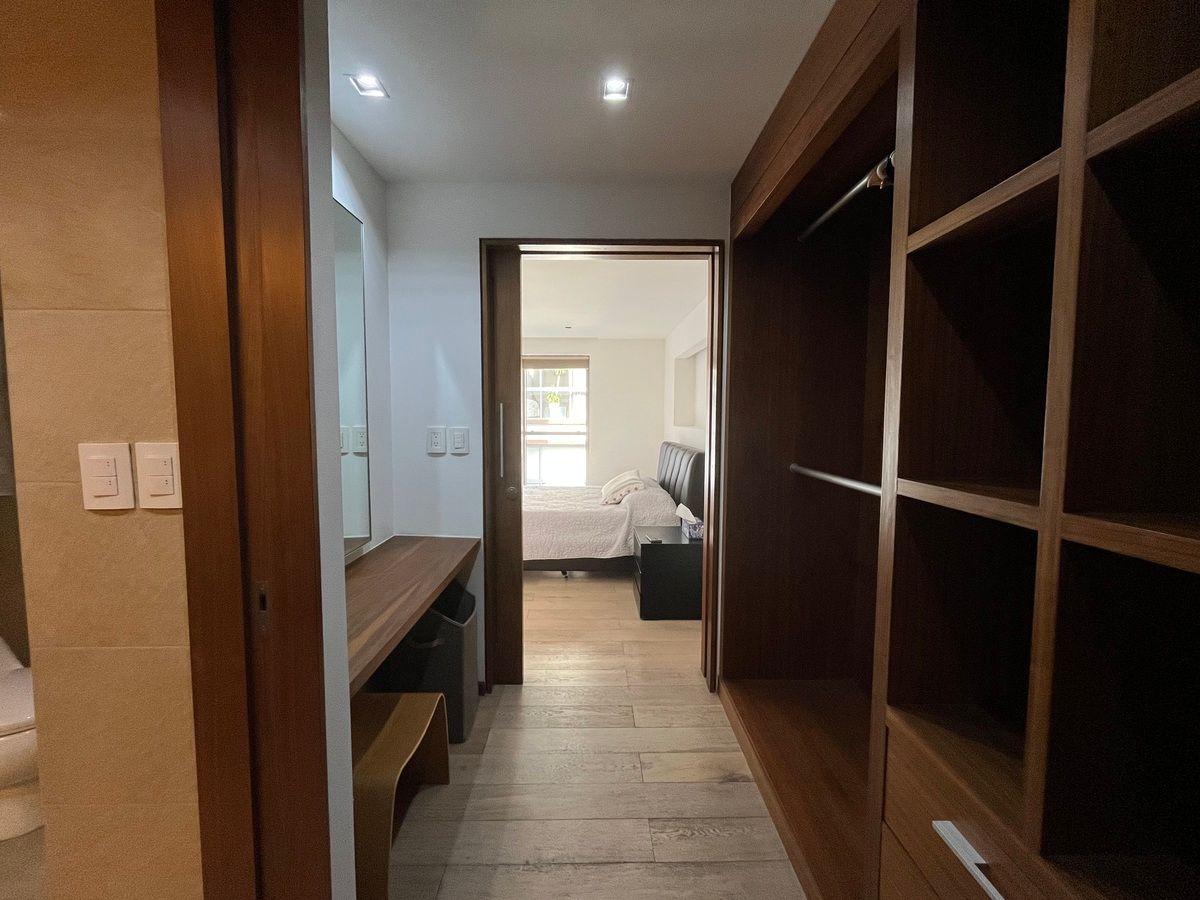 10 de 36: vestidor recámara principal