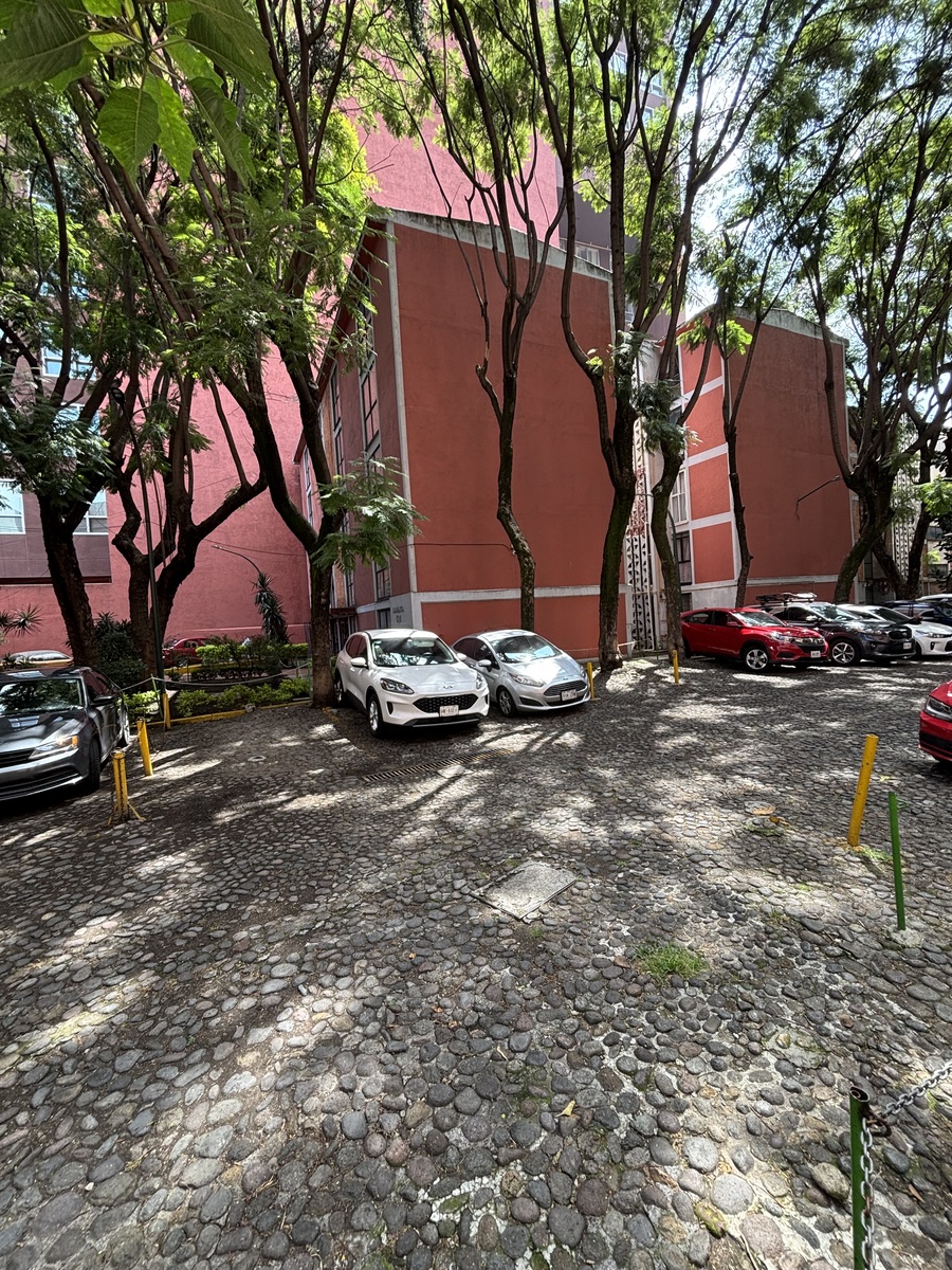 2 de 23: Cajón de estacionamiento