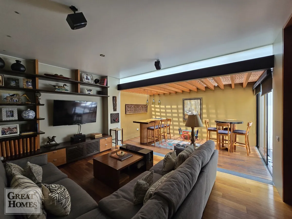 11 de 25: Salón de juegos