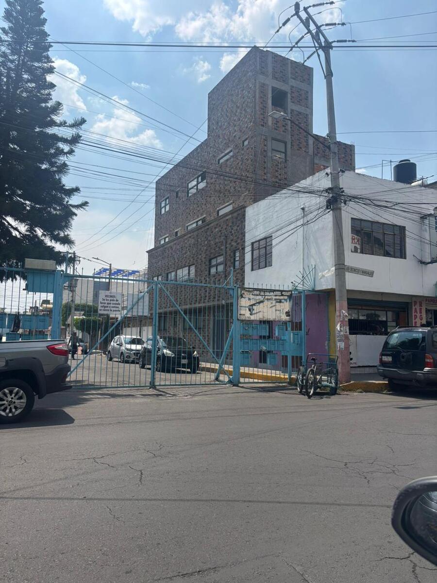 1 de 16
