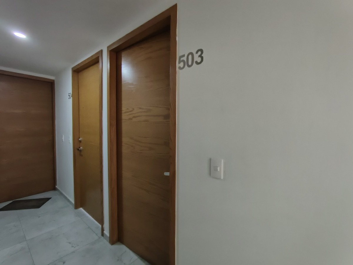 4 de 30
