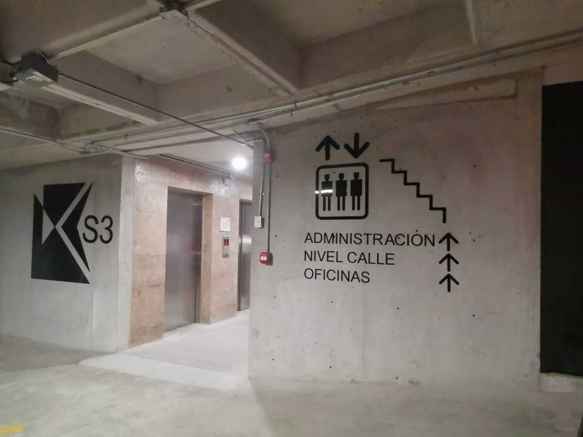 9 de 16