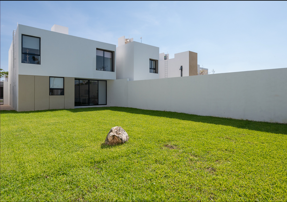 1 of 10: Patio