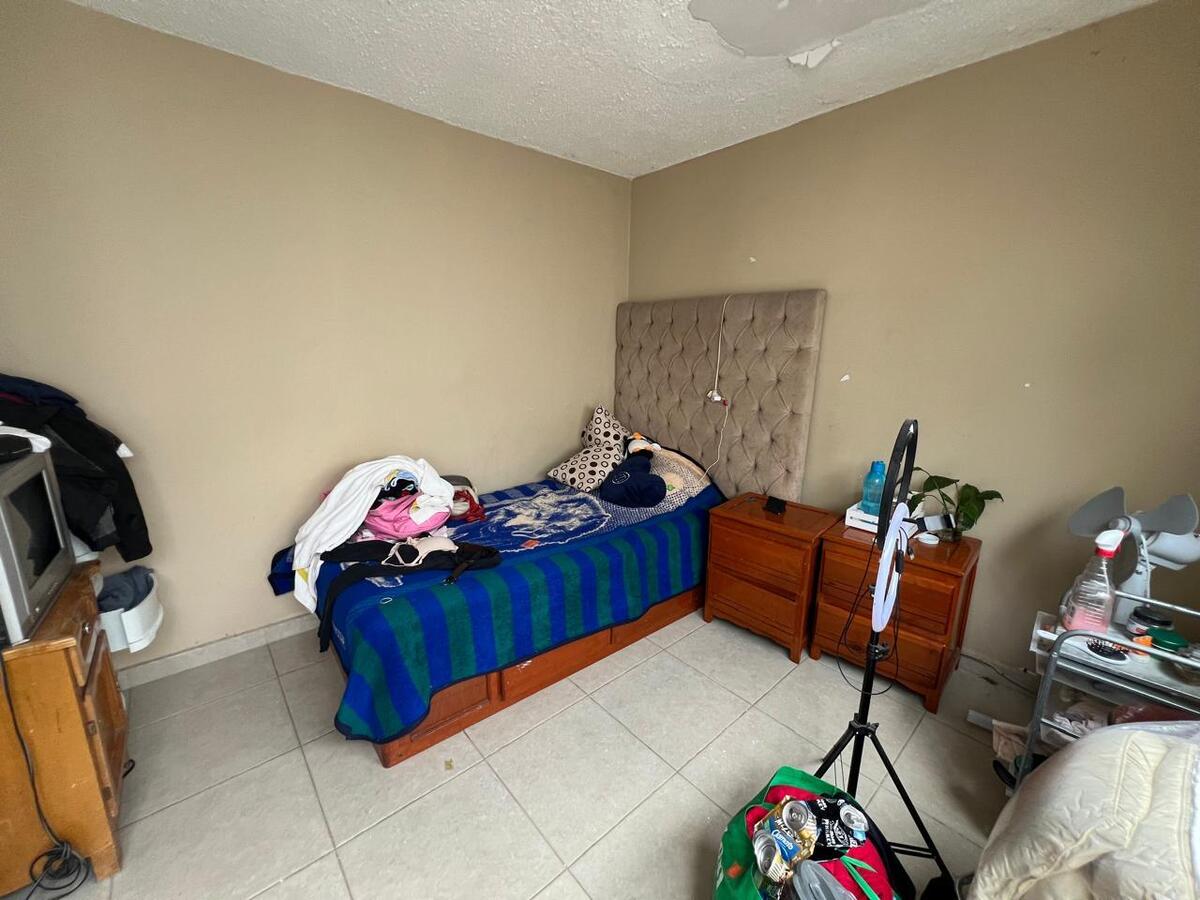 42 de 49: Cuarto de servicio