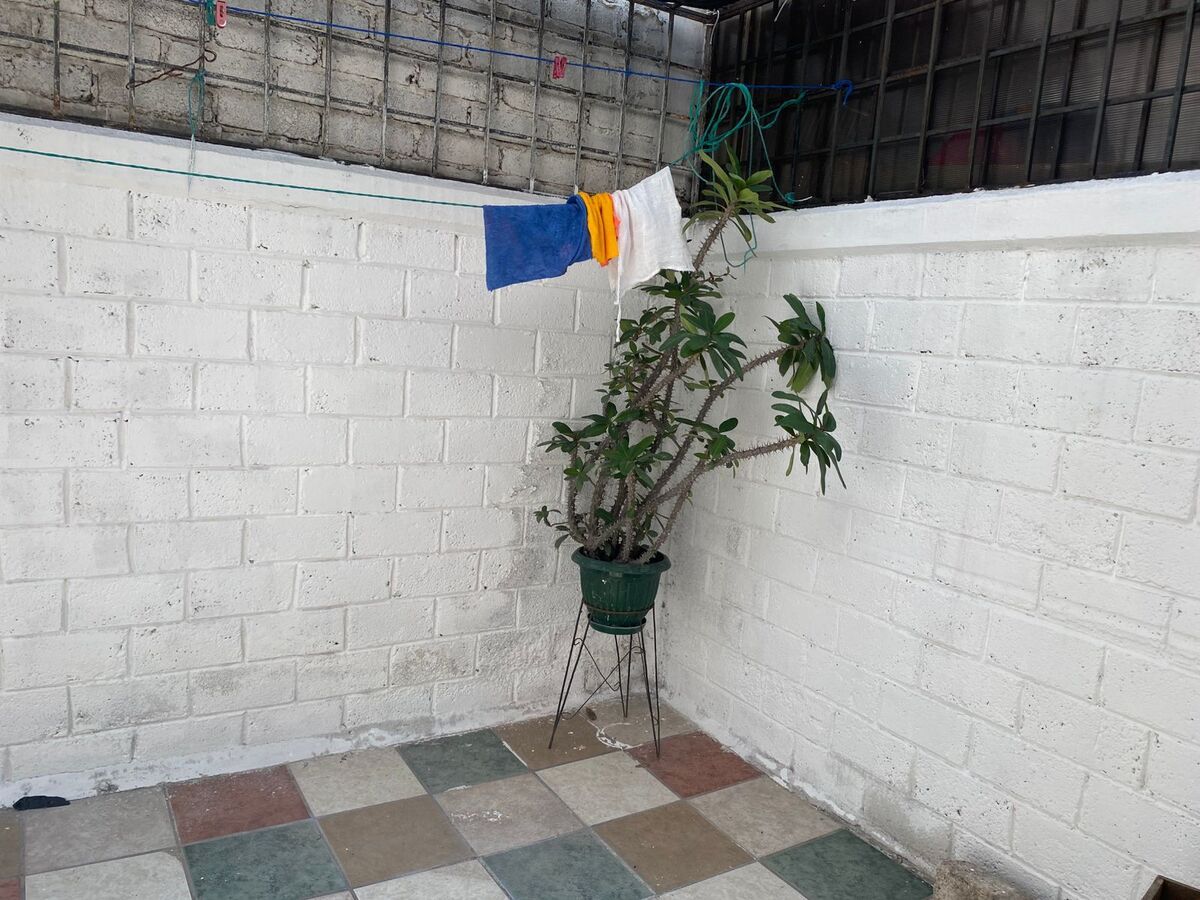 CASA EN VENTA ZONA CANDILES 4 RECAMARAS