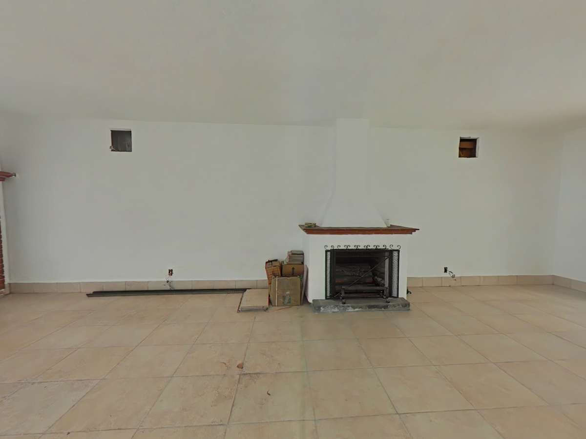 5 of 22: Sala comedor