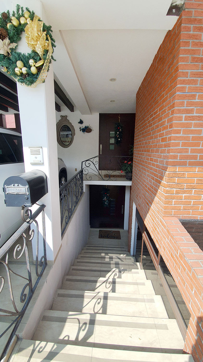 20 de 21: Acceso área social