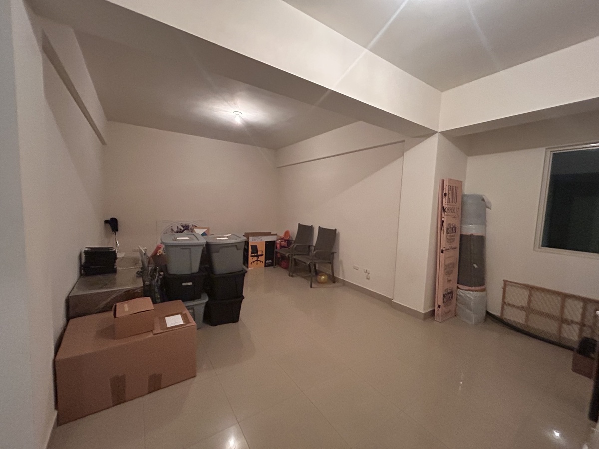 11 de 13: Salón juegos 
Sótano