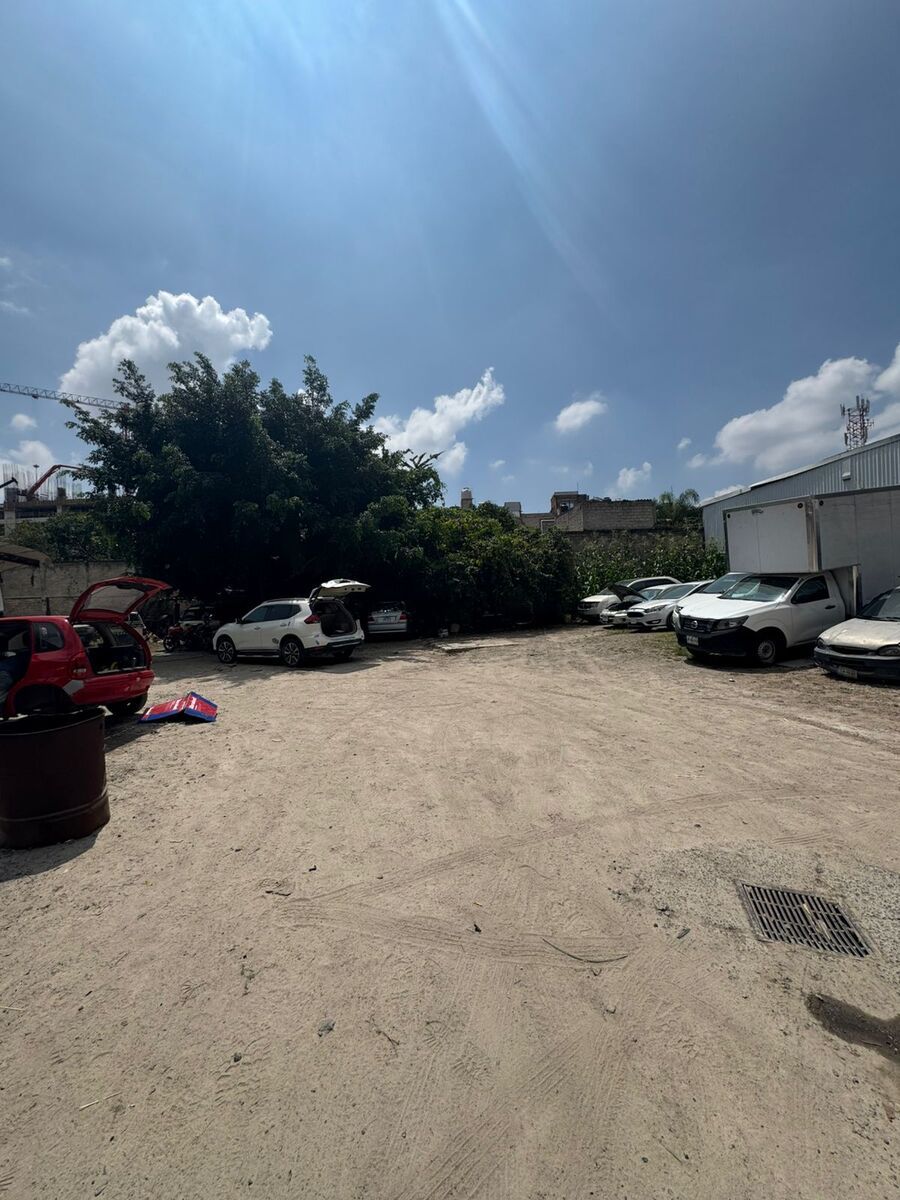 TERRENO EN VENTA EN JOCOTAN, PARA PROYECTO VERTICAL, USOS MIXTOS - foto 1