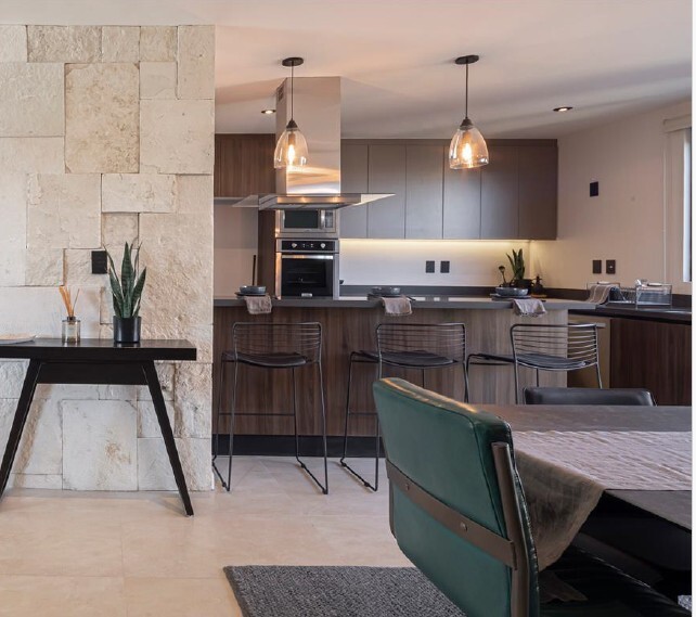 1 of 26: Cocina Super Equipada y Moderna.