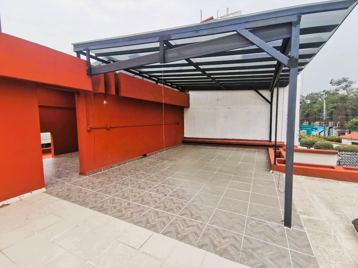 27 de 27: terraza, piso 3