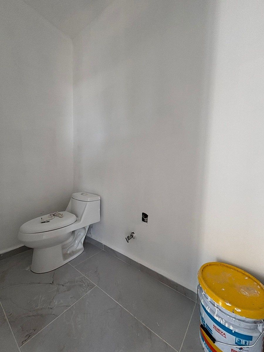 Commercial Storage Unit in San Luis, Aguascalientes, photo 9 of 14