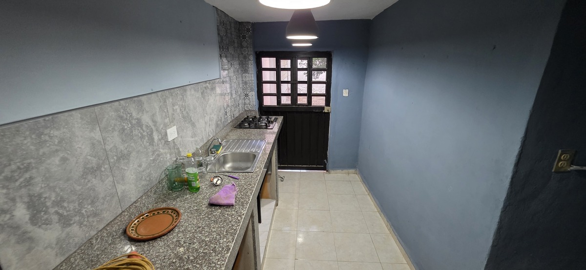 4 of 16: Cocina