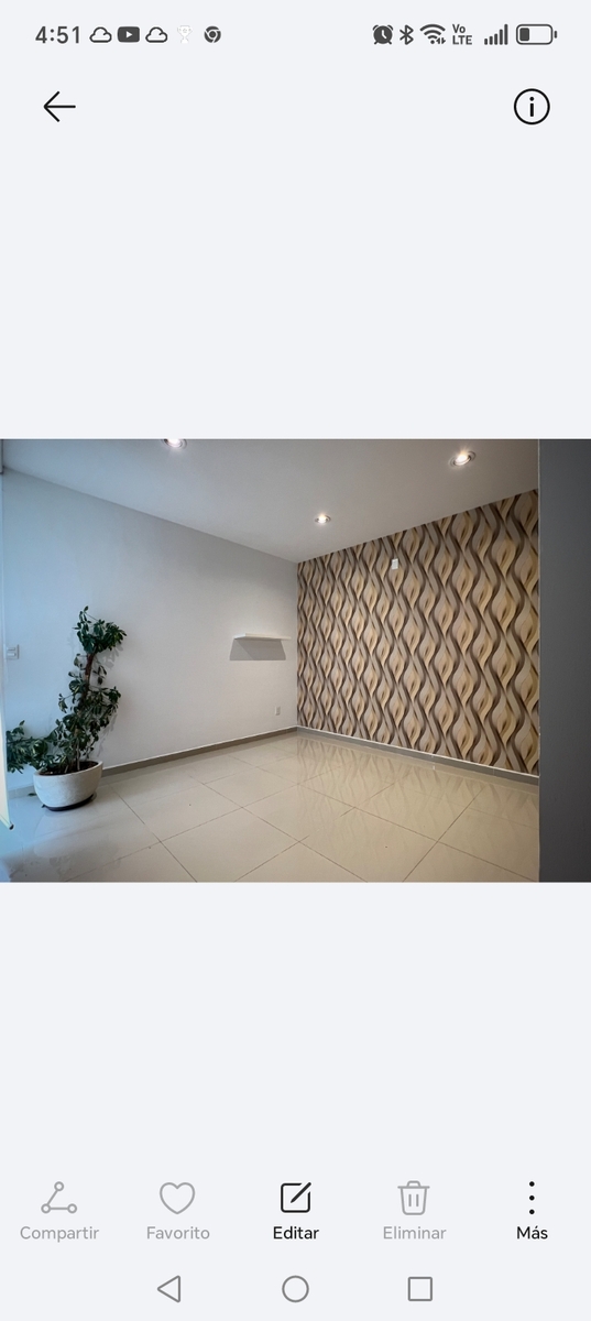 11 de 16: Habitación de planta baja con baño completo