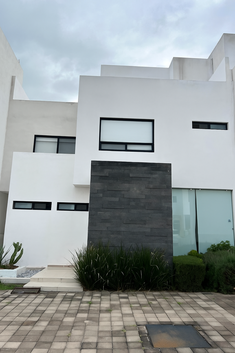 1 de 16: Fachada