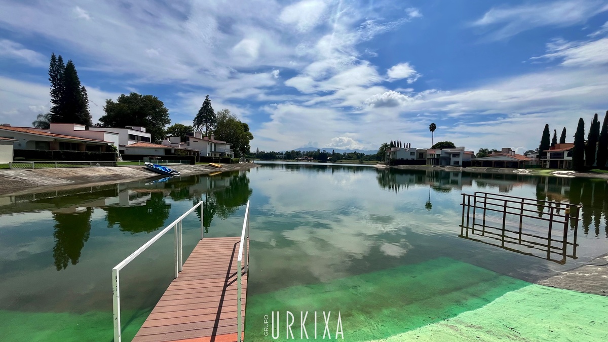 1 of 7: Muelle Privado y Vista al Lago