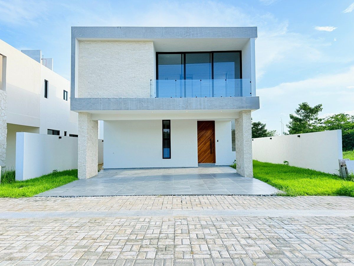 CASA À VENDA EQUIPADA EM PRIVADA EXCLUSIVA EM TEMOZÓN NORTE, MÉRIDA, foto 1 de 11