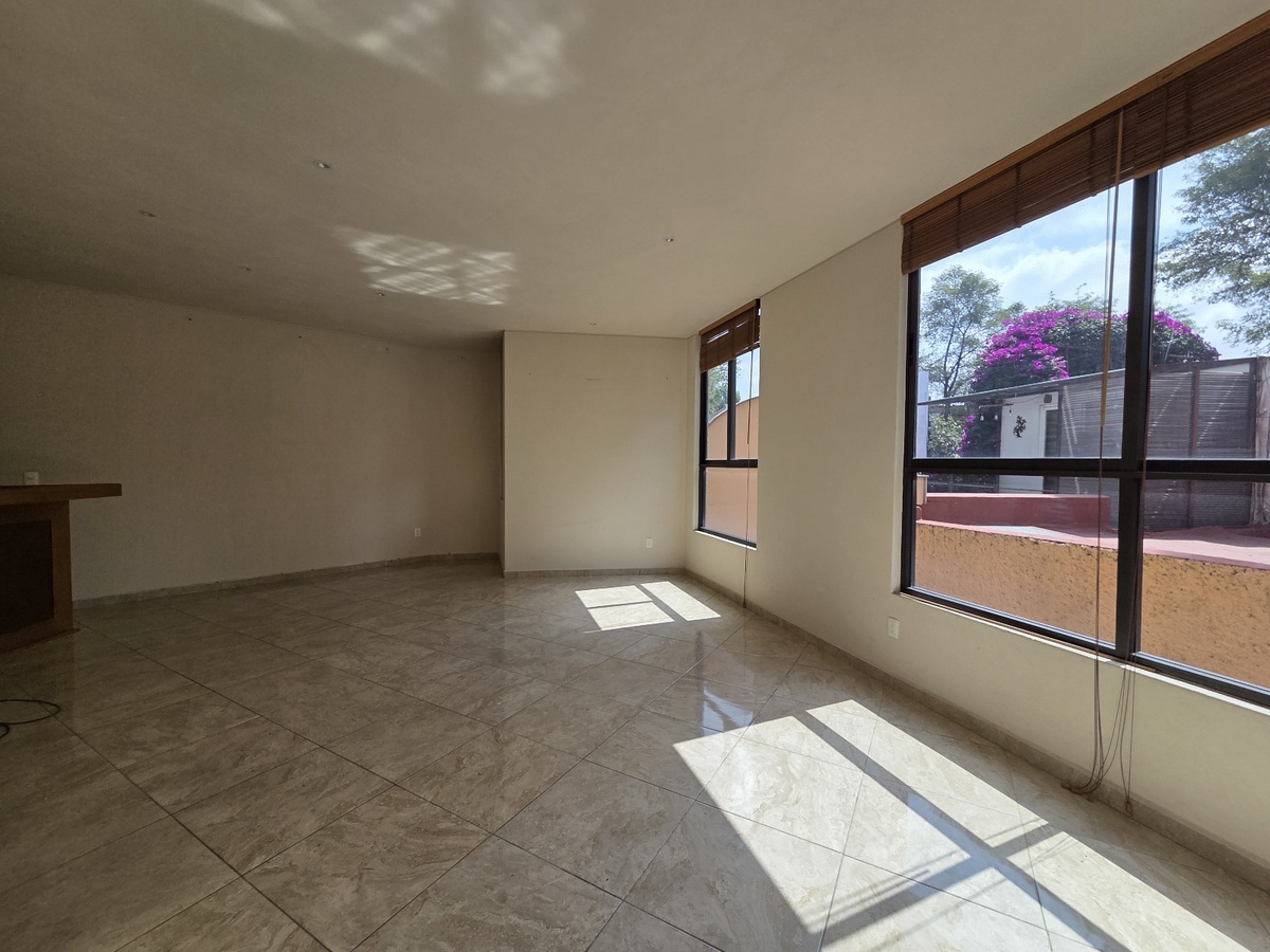 5 de 36: Sala