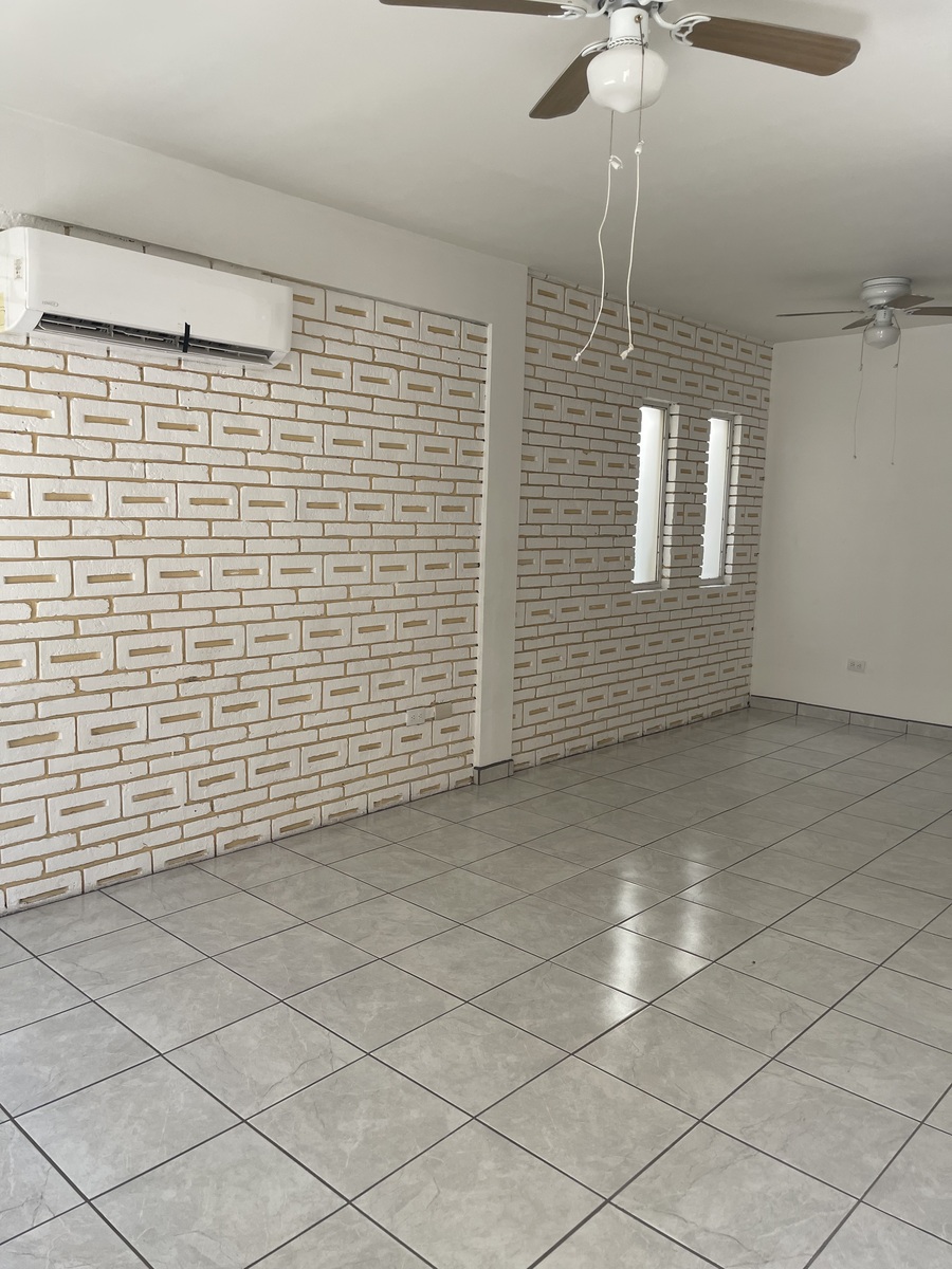 2 de 10: AREA SALA COMEDOR