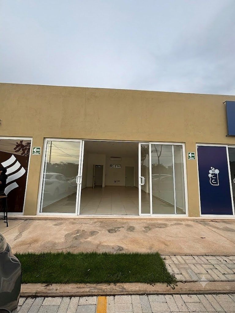 For rent commercial premises on the main avenue to the north of Mérida., photo 1 of 15